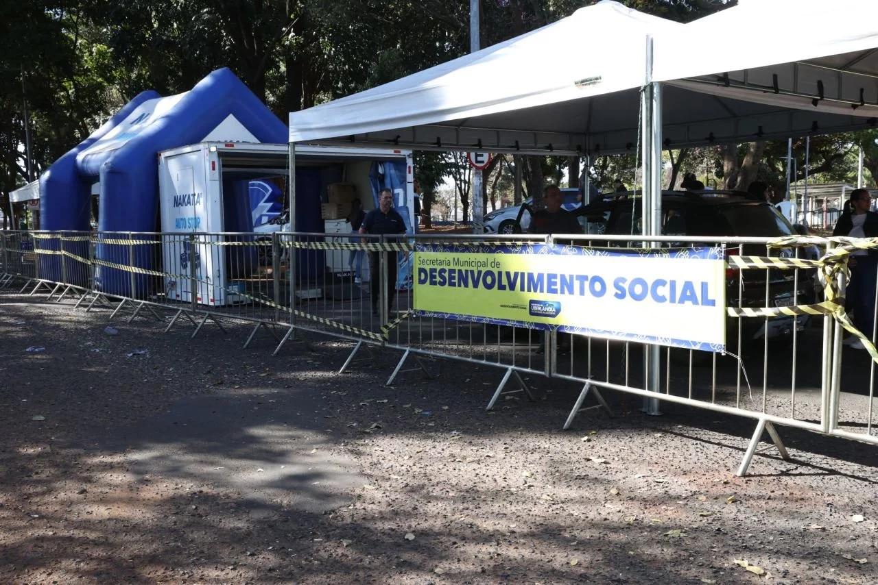Prefeitura realiza Auto Stop 2024 na praça Sérgio Pacheco