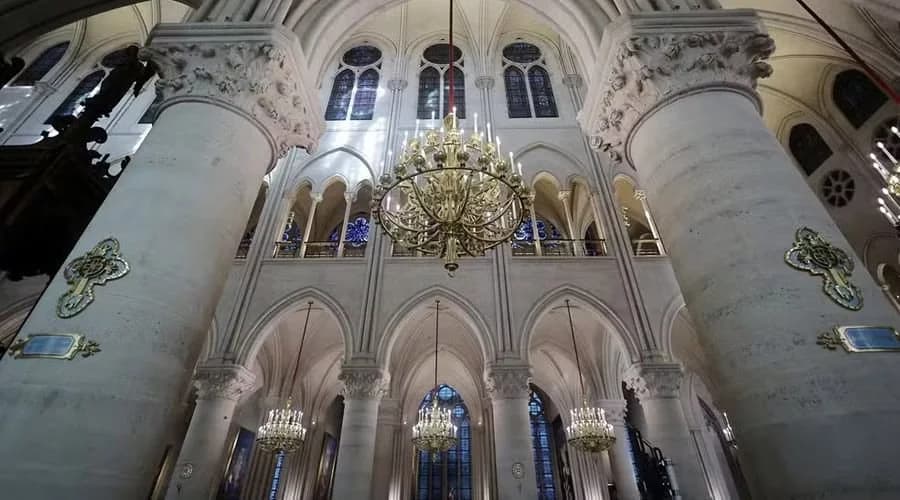 Imagens da Catedral de Notre Dame restaurada após incêndio