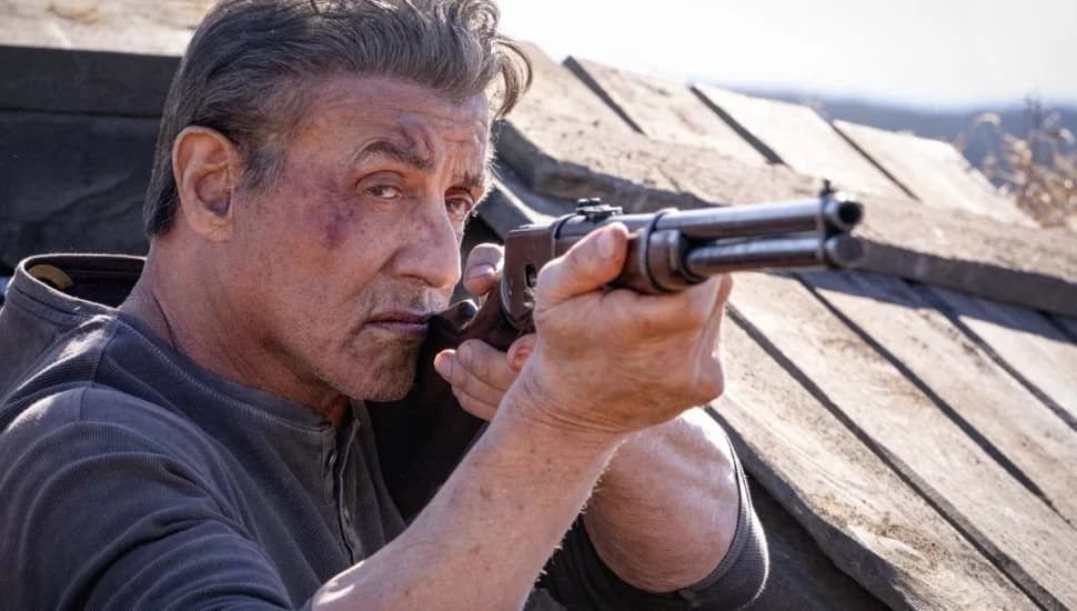 Stallone quer filme sobre transformação de Rambo quando adolescente