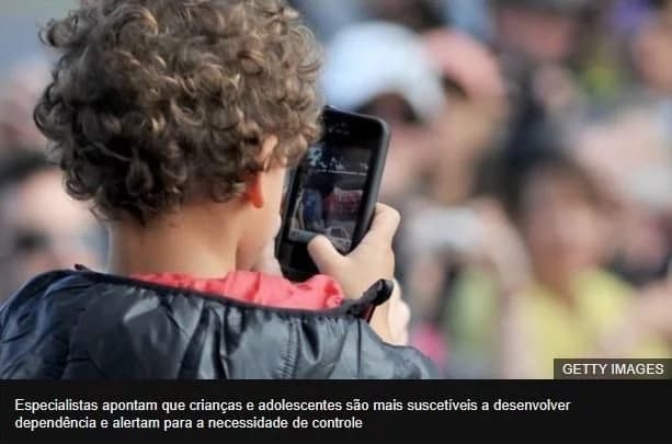 Vício em celular chega a consultórios e já preocupa médicos no Brasil