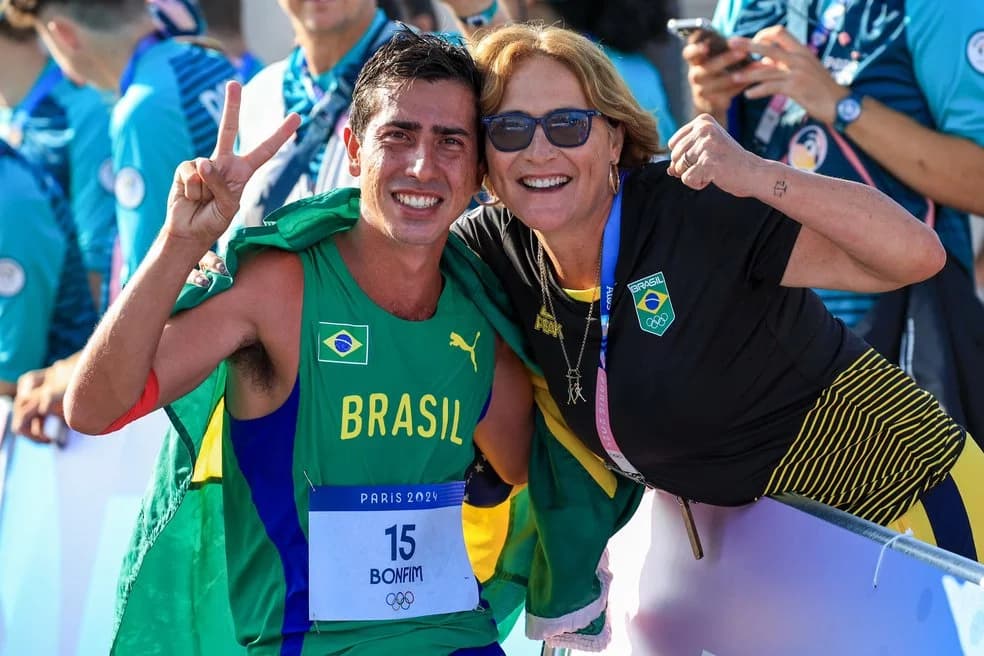 Caio Bonfim e a mãe, que é sua treinadora